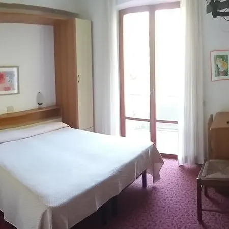 Hotel Leonardo 3*